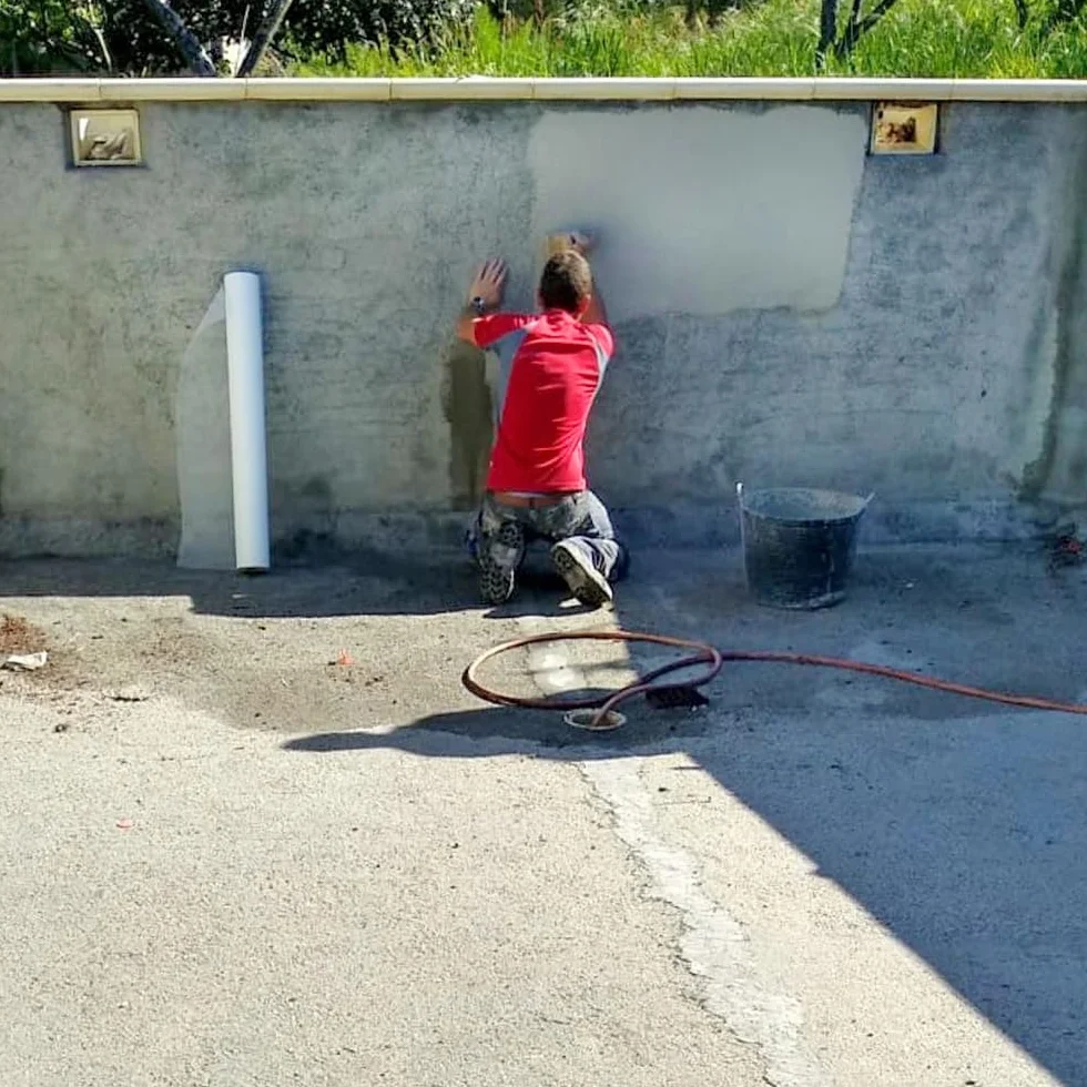 Malla cuadriculada de fibra de vidrio (Rollo 5m x 1m). Impermeabilización y reparación con morteros, caucho y pinturas impermeabilizantes