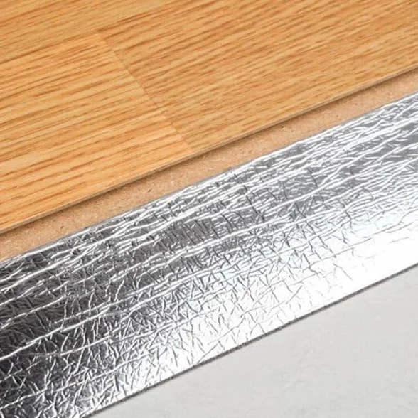 Base Aislante Metalizada con Espuma Antihumedad y Aislamiento Acústico 2mm 24m² para Tarimas y Parquet