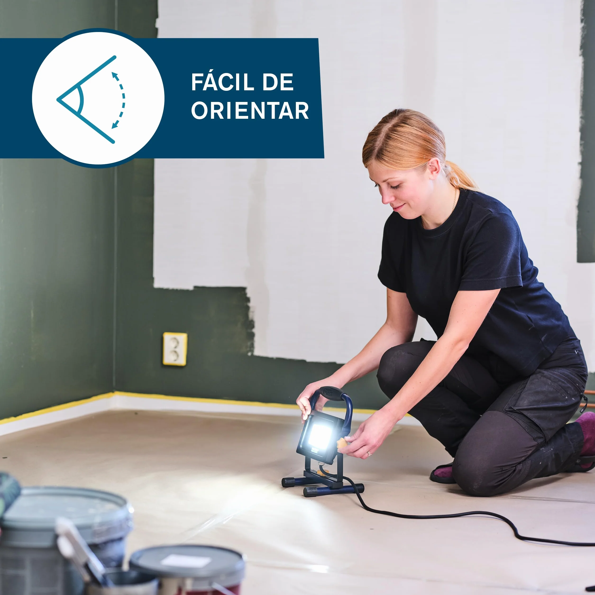 Rapid Luz de trabajo LED The Painter, Potente luz de 2000 lúmenes con ángulo de iluminación ajustable para pintar y empapelar, antideslumbrante, IP65, y temperatura de color de 6000K, cable de 2,5m