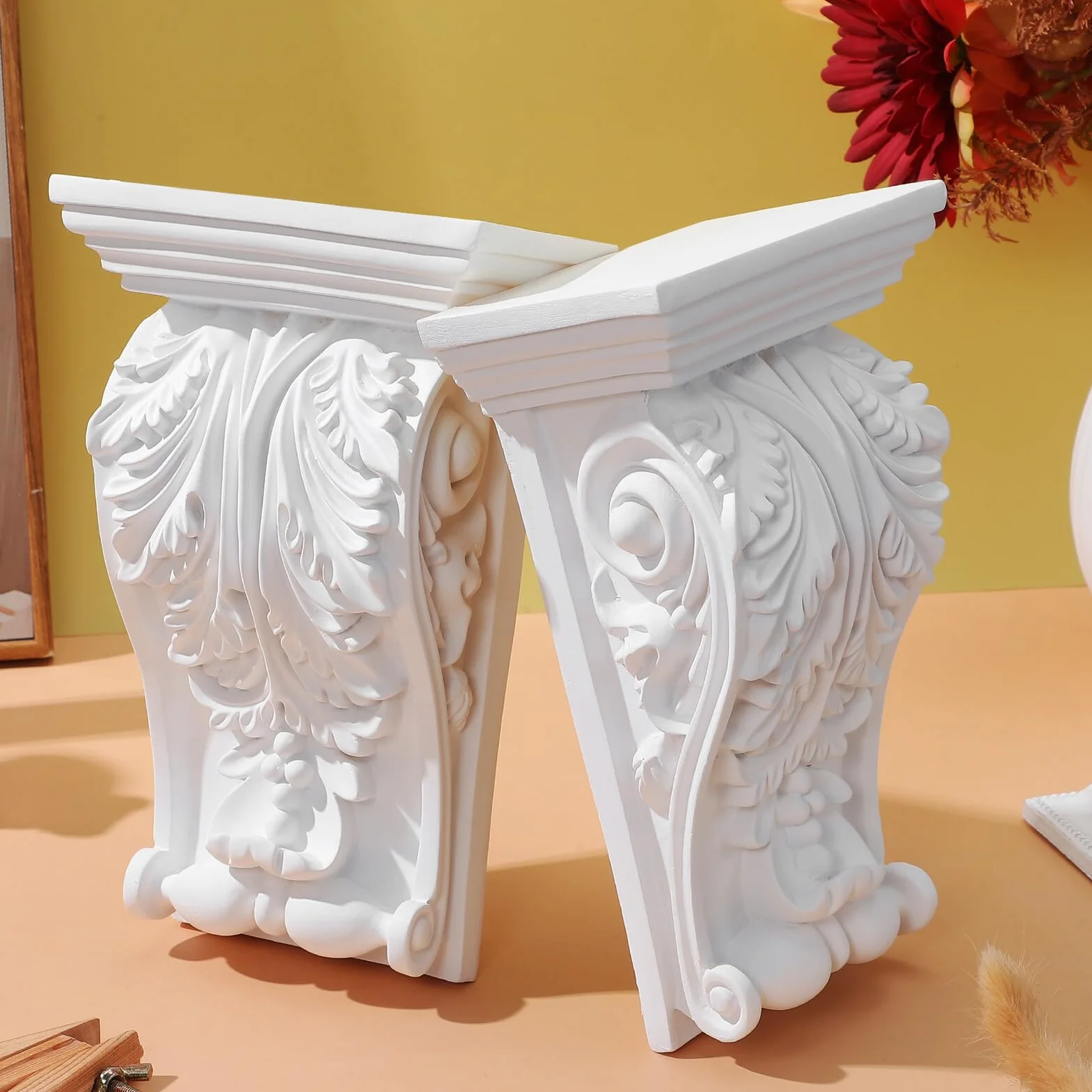 Ménsulas Clásicas de Estilo Europeo en Pu Blanco, Molduras de Madera Laburadas Ligeras para Embellecimiento del Hogar y Moldura para Esquina en Sala de Estar