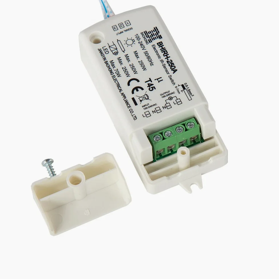 Interruptor infrarrojo BHIRH-250A Voltaje dual 100-240V Luces inteligentes Detección de movimiento 5-10cm Usado fuera del gabinete Trabajando a mano MAX.70W LED