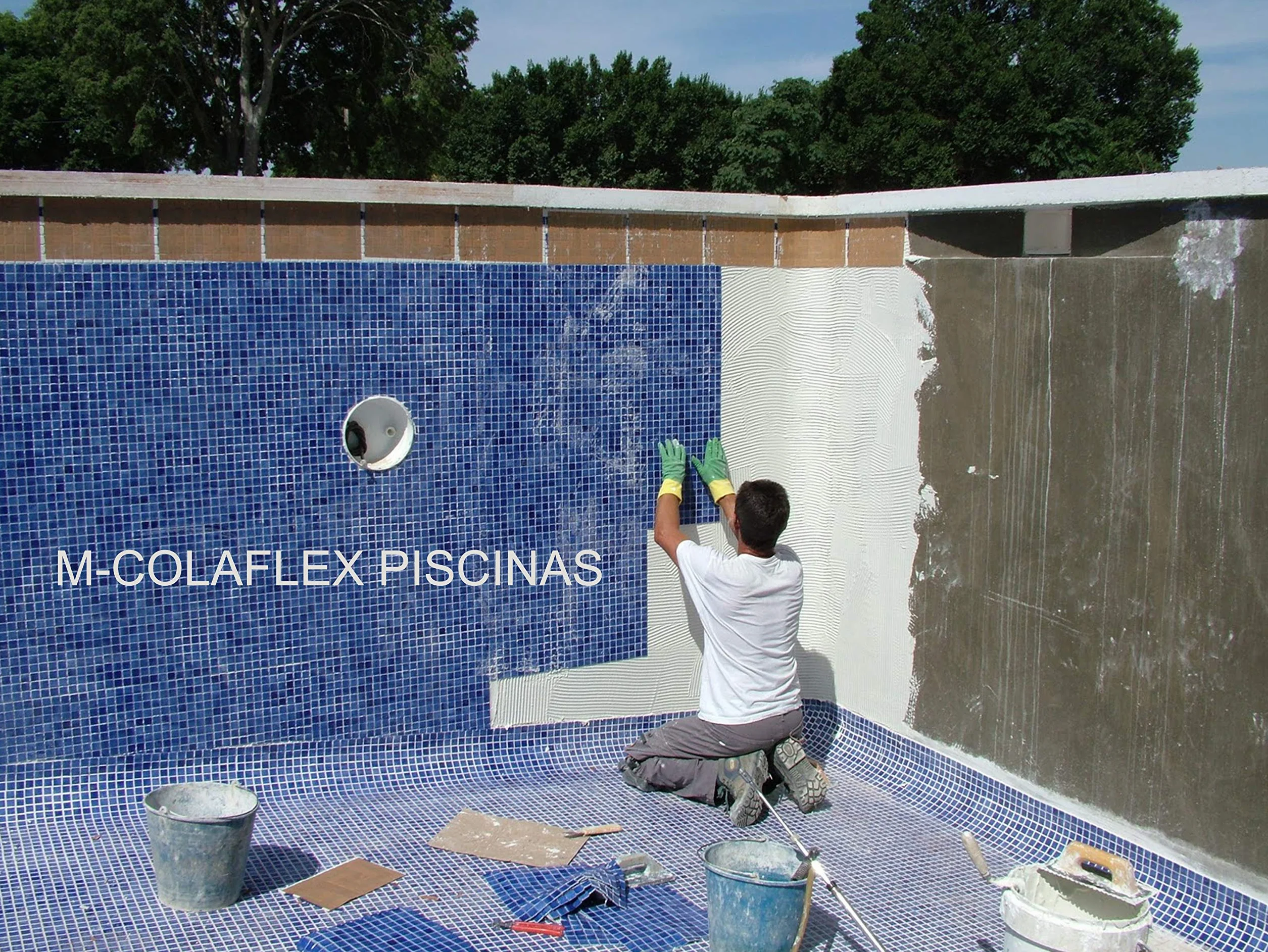 M-COLAFLEX PISCINAS de Tecno Prodist (2,5 Kg) Adhesivo cementoso mejorado flexible ideal para la colocación de baldosas en contacto permanente con agua como piscinas, depósitos agua, etc (Blanco)