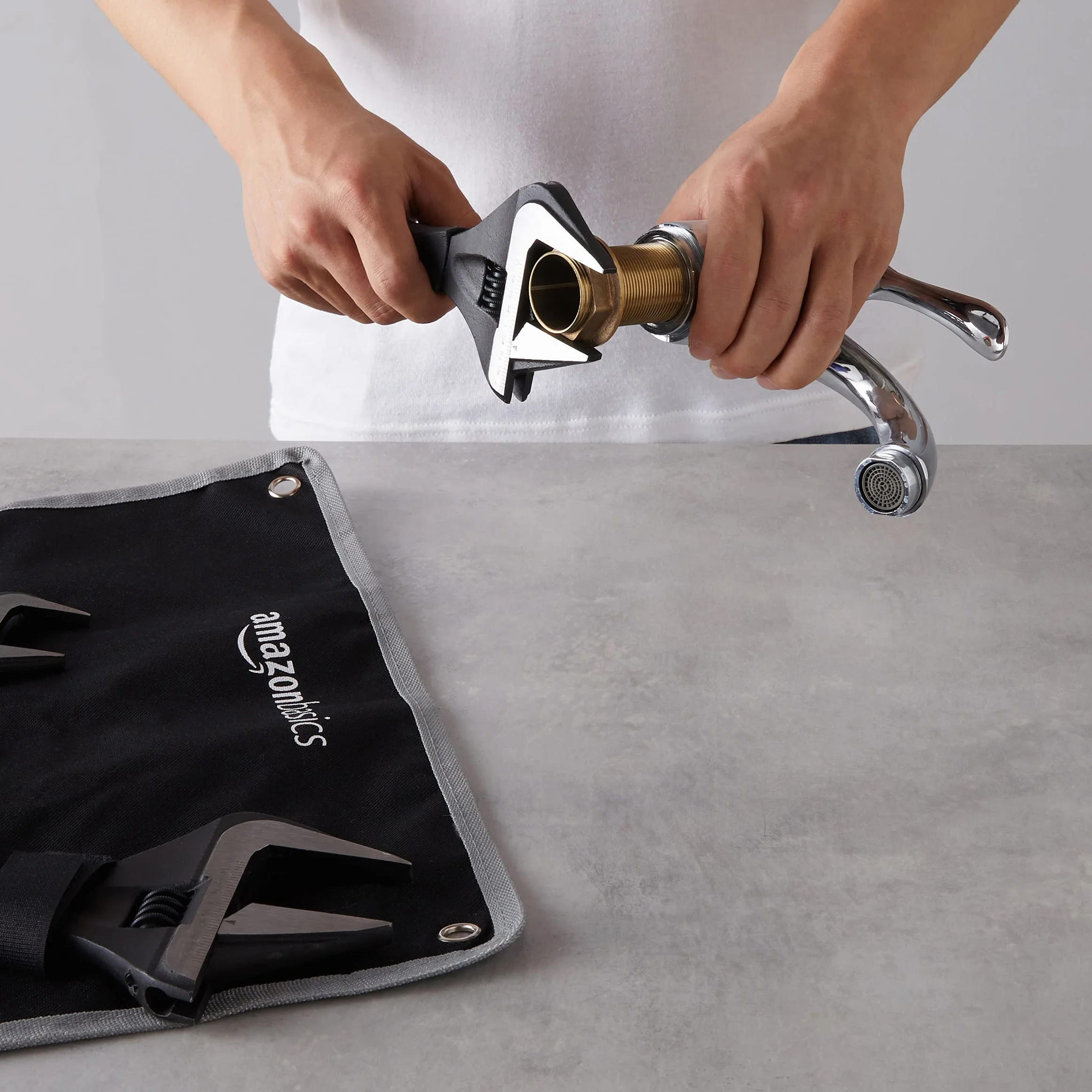 Amazon Basics Llave ajustable para fontaner a con agarre suave, boca ancha, incluye: 6in (150mm), 8in (200mm),10in (250mm),12in (300mm), Paquete de 4 tamaños