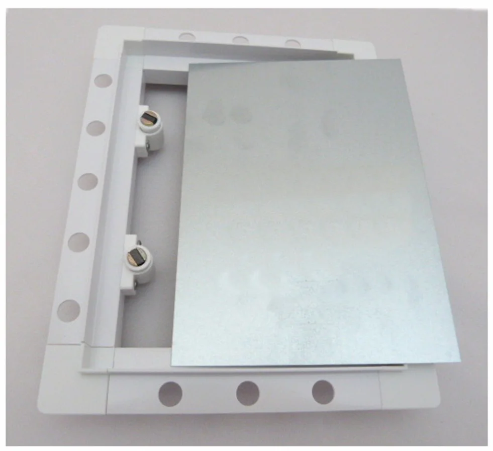 Puerta de revisión para puerta de inspección magnética para azulejos de la barra: 150 x 150 mm